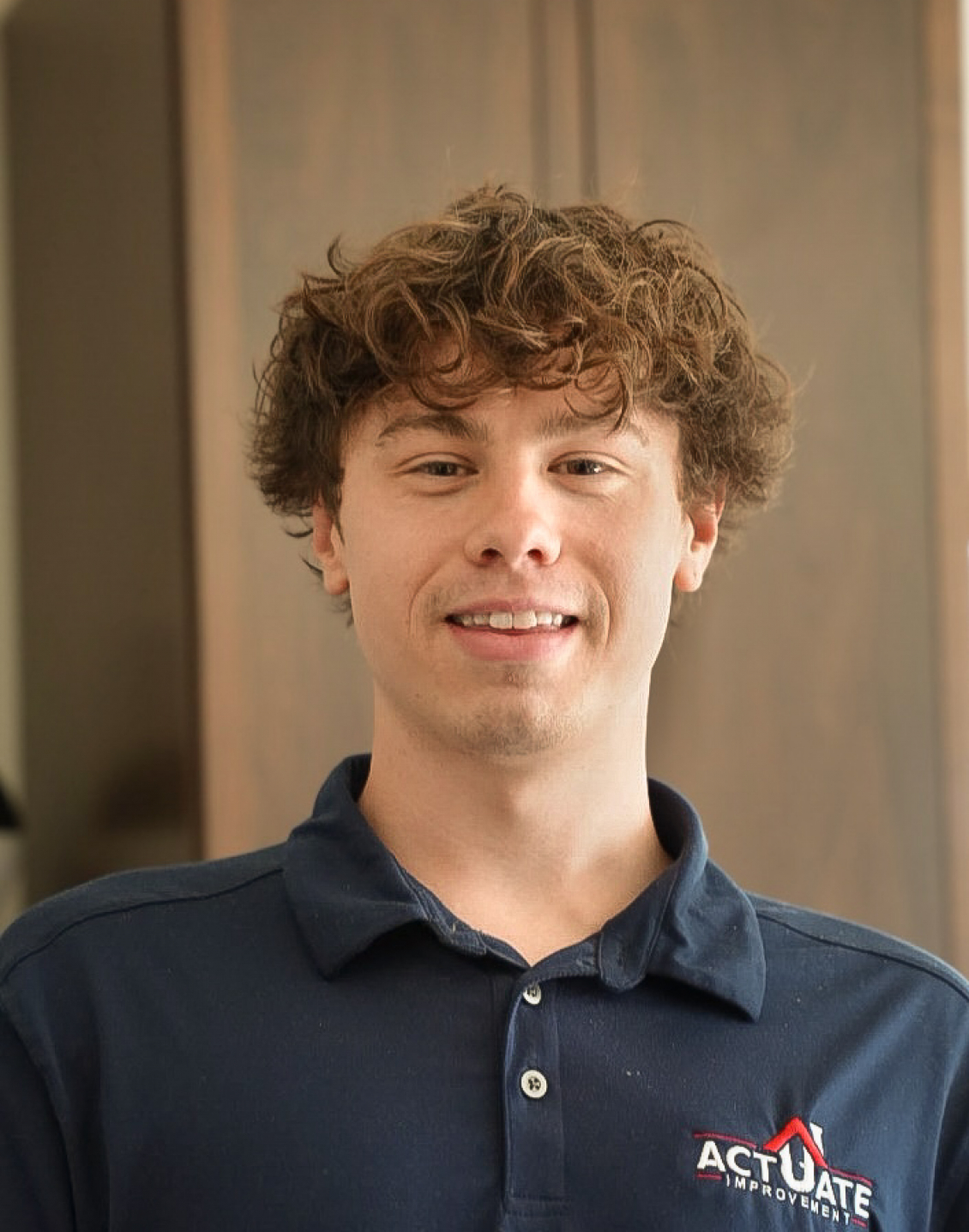 Jamie Holtee Headshot